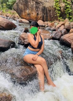 Anisha Beautiful and funny new girl - escort in Colombo Photo 3 of 5