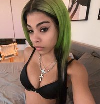 Anisha - escort in Muscat