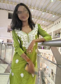 Anisha Guwahati - puta in Guwahati Photo 2 of 4