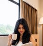 Anisha Independent - puta in New Delhi Photo 1 of 5