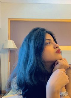 Anisha Independent - puta in New Delhi Photo 2 of 5