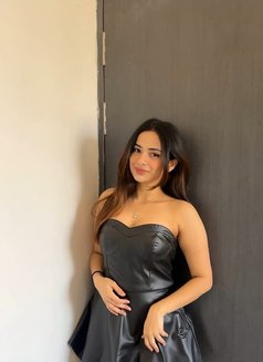 Anisha Indian - escort in Abu Dhabi Photo 1 of 3