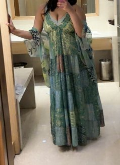 Anisha - escort in Jaipur Photo 2 of 3