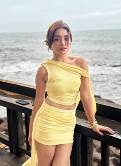 Anisha Indian Model - puta in Dehradun, Uttarakhand Photo 1 of 4