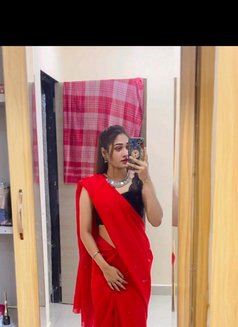 Anisha Khan - puta in Hyderabad Photo 14 of 16