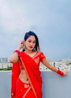 Anisha Khan - puta in Hyderabad Photo 17 of 18