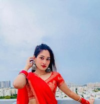 Anisha Khan - puta in Hyderabad Photo 17 of 18