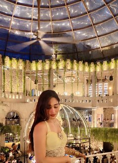 Anisha Khan - puta in Hyderabad Photo 16 of 19
