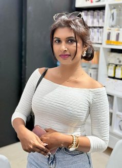 Anisha - escort in Colombo Photo 1 of 2