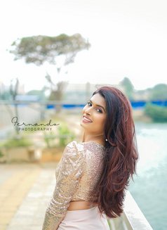 Anisha - escort in Colombo Photo 2 of 2