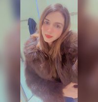 Anisha Tanwani - Transsexual companion in Mumbai