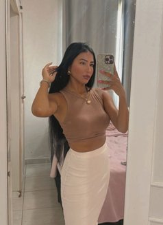 Anita - escort in Dubai Photo 1 of 7