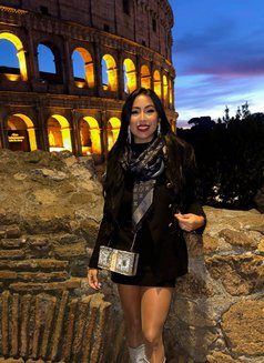 Anita - escort in Dubai Photo 5 of 7