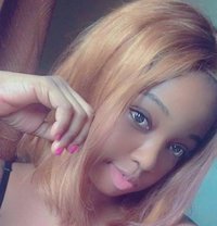 Lizzy - escort in Lomé
