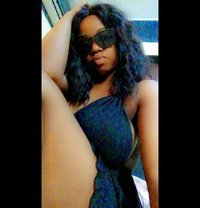 Lizzy - escort in Lomé