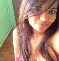 Anita - puta in Chennai