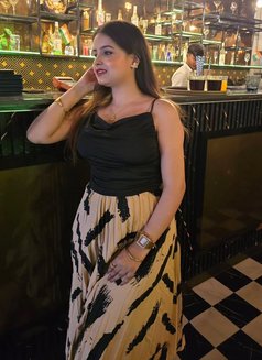 Anita - puta in Mumbai Photo 2 of 3