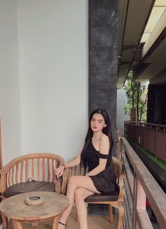 Anita - escort in Bali Photo 3 of 6