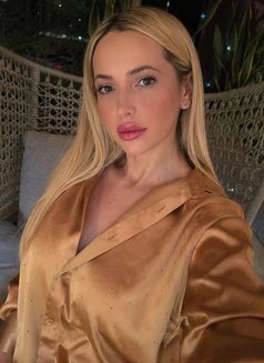 Anita New - escort in Abu Dhabi Photo 6 of 7