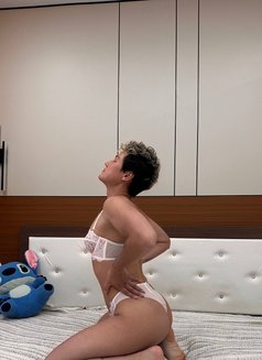 Anita - escort in Al Manama Photo 12 of 15