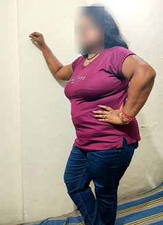 Anita Sharma Indian Escort in Mumbai - escort in Thane Photo 6 of 8