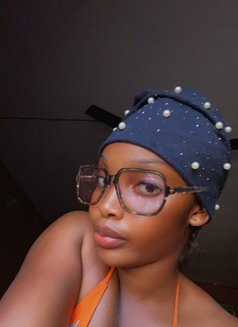 Anita - puta in Al Manama Photo 2 of 4