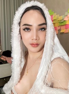 Anita - Male escort in Muscat Photo 1 of 19