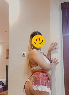 Anita - escort in Muscat Photo 1 of 4