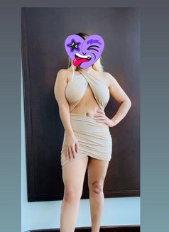Anita - escort in Muscat Photo 8 of 13
