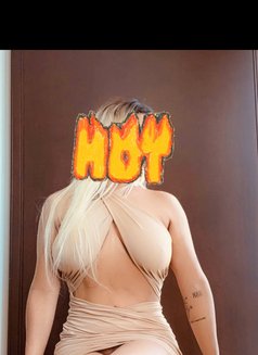 Anita - escort in Muscat Photo 13 of 13