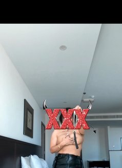 Anita - puta in Muscat Photo 8 of 11