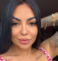 Anitta - puta in Doha