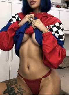 Anitta - masseuse in Dublin Photo 4 of 13