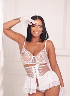 Anitta Independent - escort in Dubai Photo 14 of 30