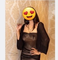 Anj independent meet and camshow - escort in Singapore