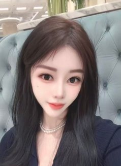 Anja - escort in Guangzhou Photo 2 of 3