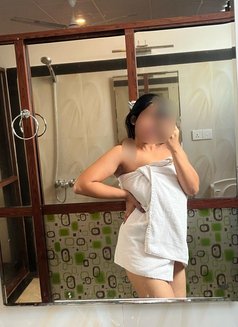 Anjala cam_meetup - escort in Colombo Photo 4 of 5