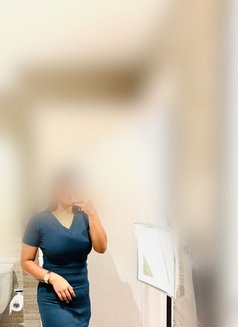 Anjala - escort in Colombo Photo 4 of 7