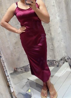 Anjalee - puta in Dubai Photo 1 of 3