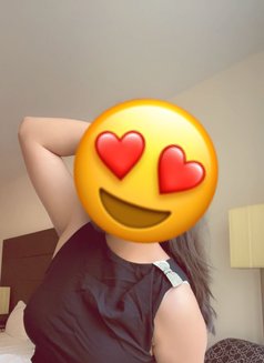 Anjali 20years old Indian model - escort in Dubai Photo 7 of 9