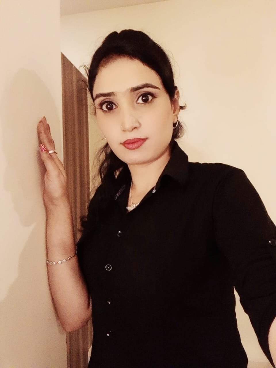 Ishika Genuine Cash Payment Services Indian Escort In Kolkata