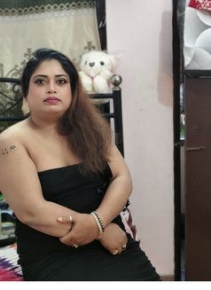 Anjali Bengali Girl - puta in Hyderabad Photo 5 of 9