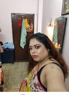 Anjali Bengali Girl - puta in Hyderabad Photo 8 of 9