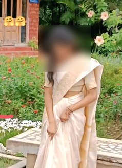 Anjali Cam & Meet Indep. Girl - puta in Hyderabad Photo 1 of 5