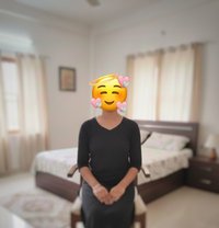 🥂lets meet & do a cam session❣️ - puta in Bangalore Photo 2 of 3