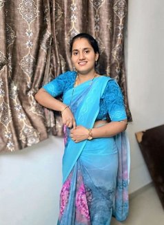 Anjali - escort in Chennai Photo 1 of 2
