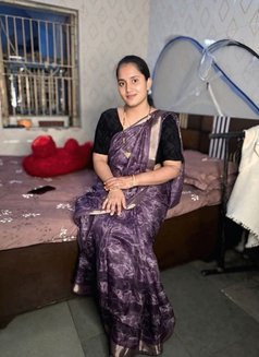 Anjali - escort in Chennai Photo 2 of 2