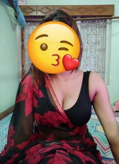 Housewife Anjali - escort in Gurgaon Photo 3 of 6