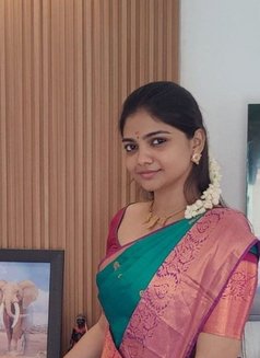 Anjali - escort in Thiruvananthapuram Photo 1 of 4