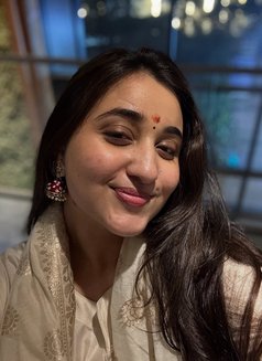 Anjali - escort in Abu Dhabi Photo 1 of 4